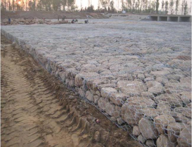 0.5m High Woven Galvanized Gabion Box Pvc Coated Dam Reinforcement