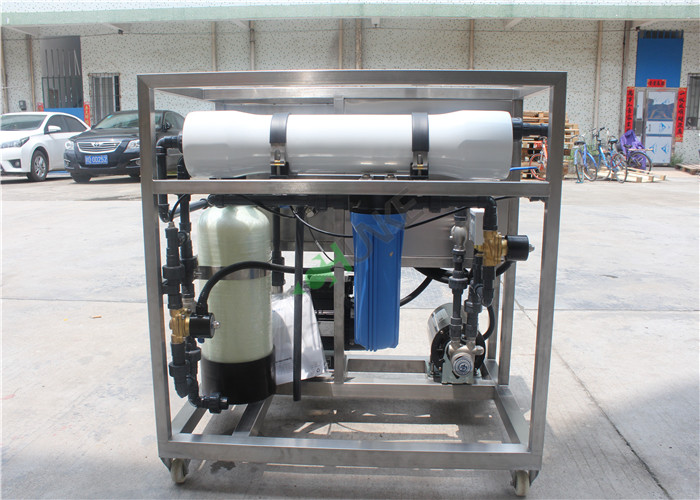 Small Ro Seawater Desalination Plant / Reverse Osmosis Drinking Water Treatment System
