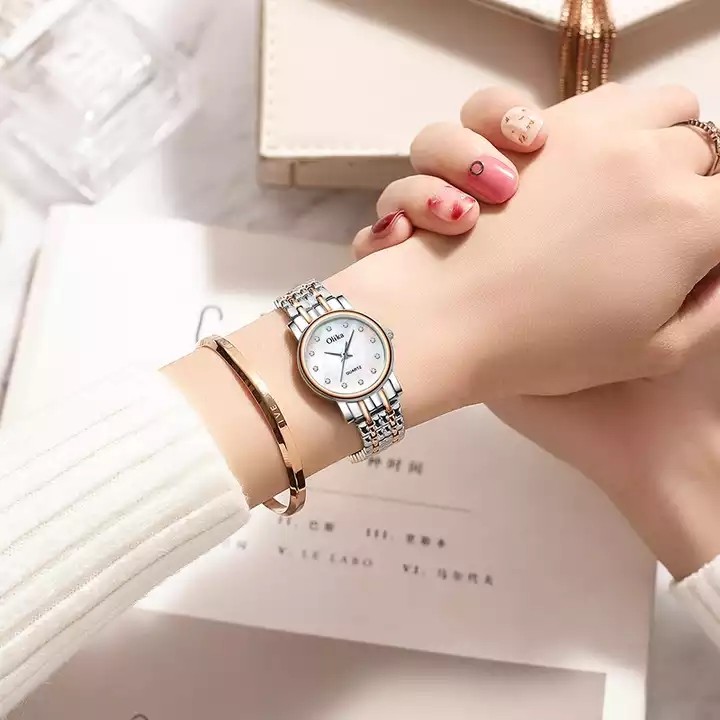 Round Ladies Quartz Watch Bracelet Set Green Dial Simple Rose Gold Mesh Luxury