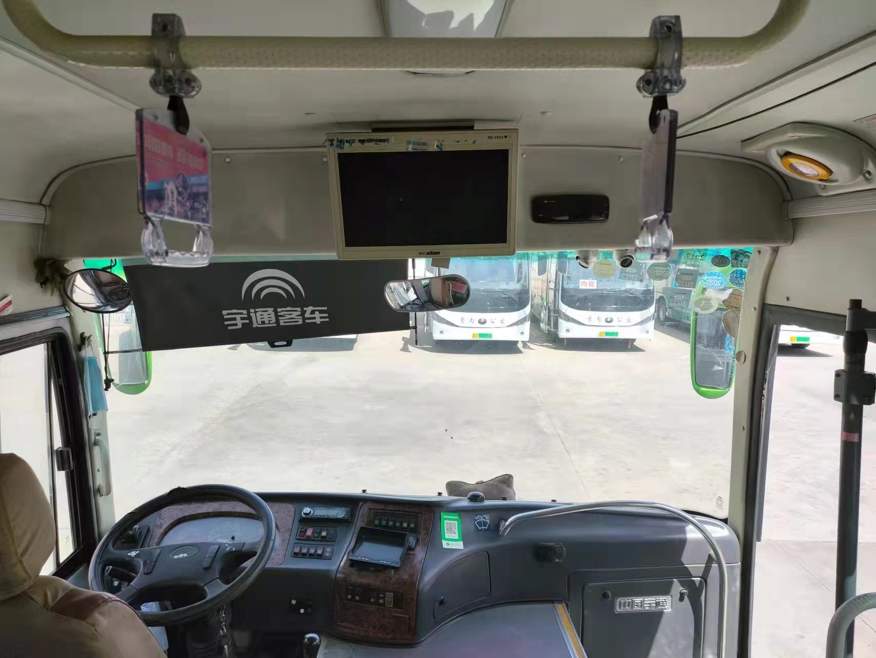 Yuchai Engine 39seats Used Yutong Buses Manual Mini Coach