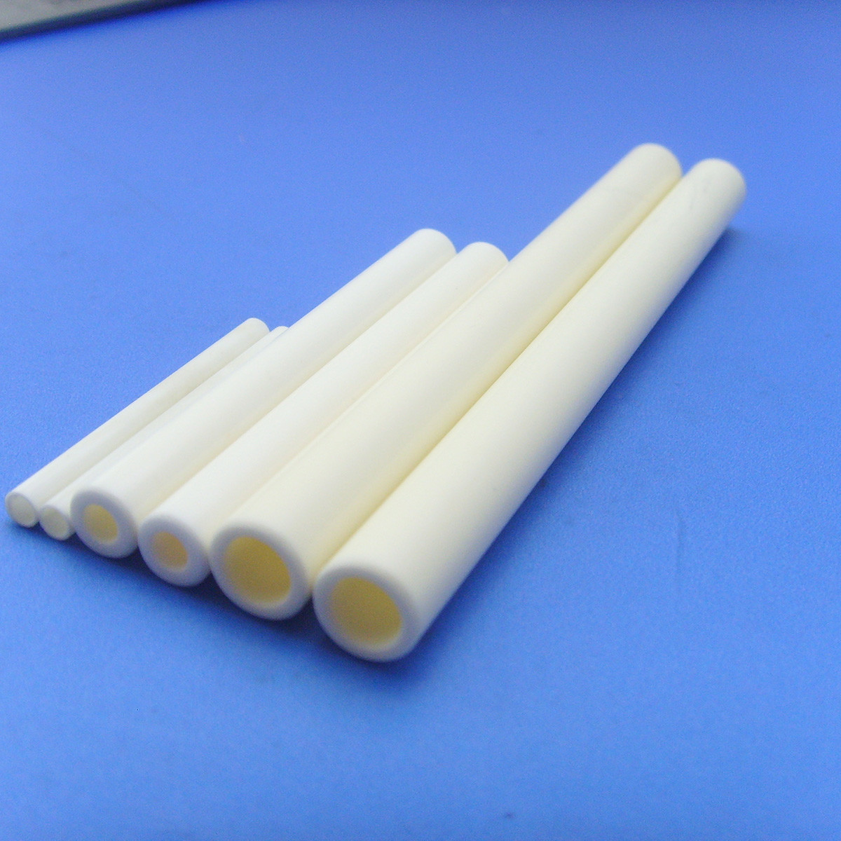 Mechanical Wear Resistance 1750℃ Zirconia Ceramic Tube