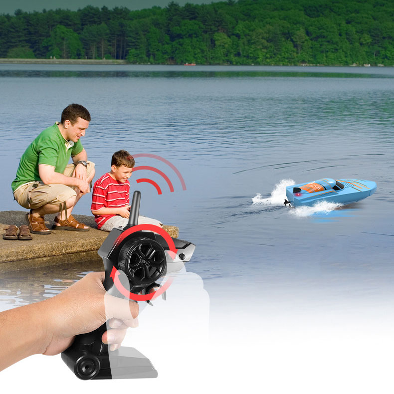 High Speed Waterproof Remote Control Ship for Boys 2.4G Simulation Model Water Toy