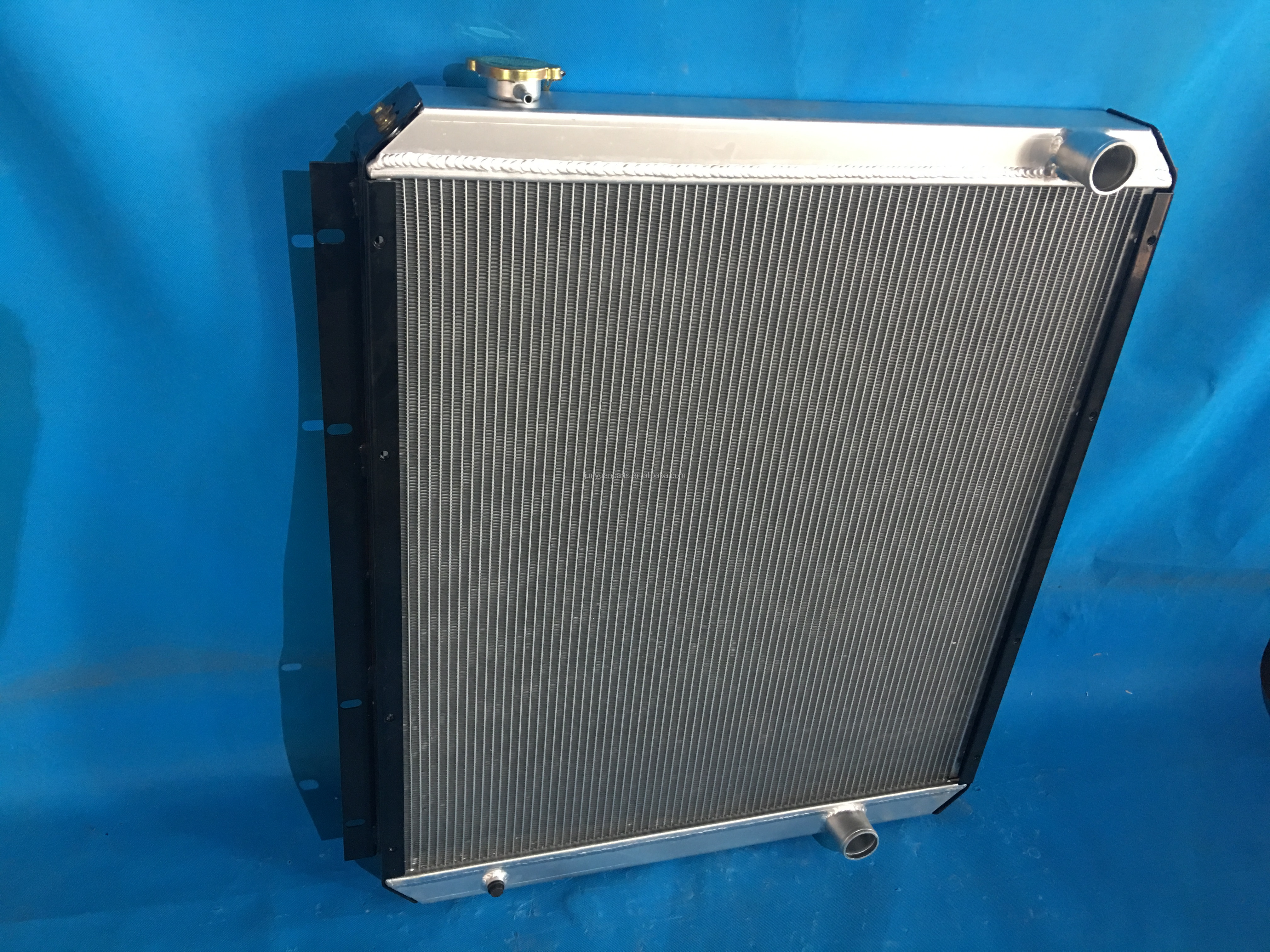 EX200-5 Excavator Machinery Parts Water Radiator 4358196 4370980 Digger Spares