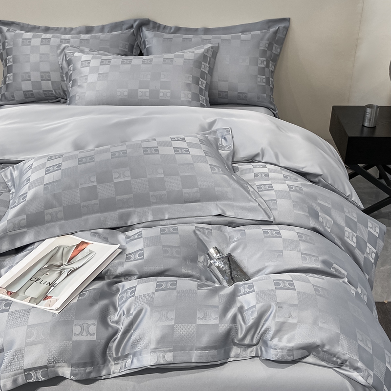 Polyester / Linen / Cotton Luxury Jacquard Bedding Sets Collections 4 Pcs Comforter
