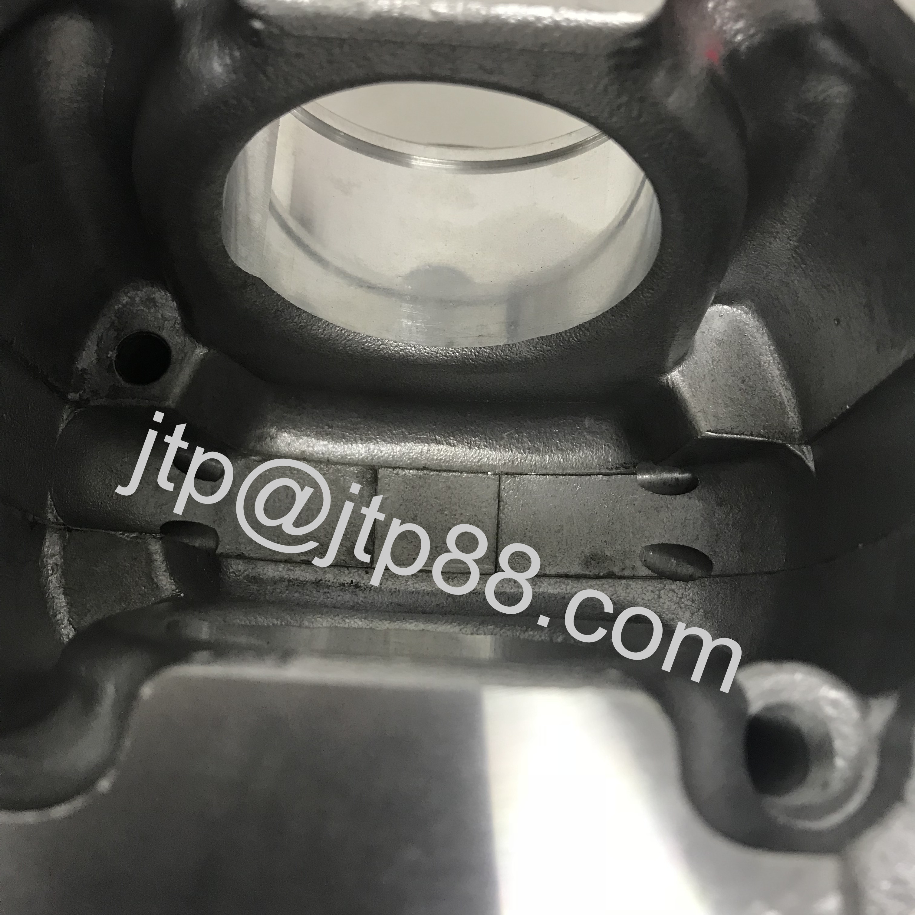 ME062273 130mm Cylinder Diesel Engine Piston For Mitsubishi 8DC4 CYL 8 / Aluminum Auto Parts