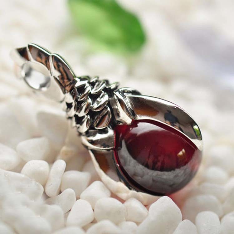 Vintage Thailand Sterling Silver Dragon Claw Garnet Pendant Necklace for Men for Women(N6030810)