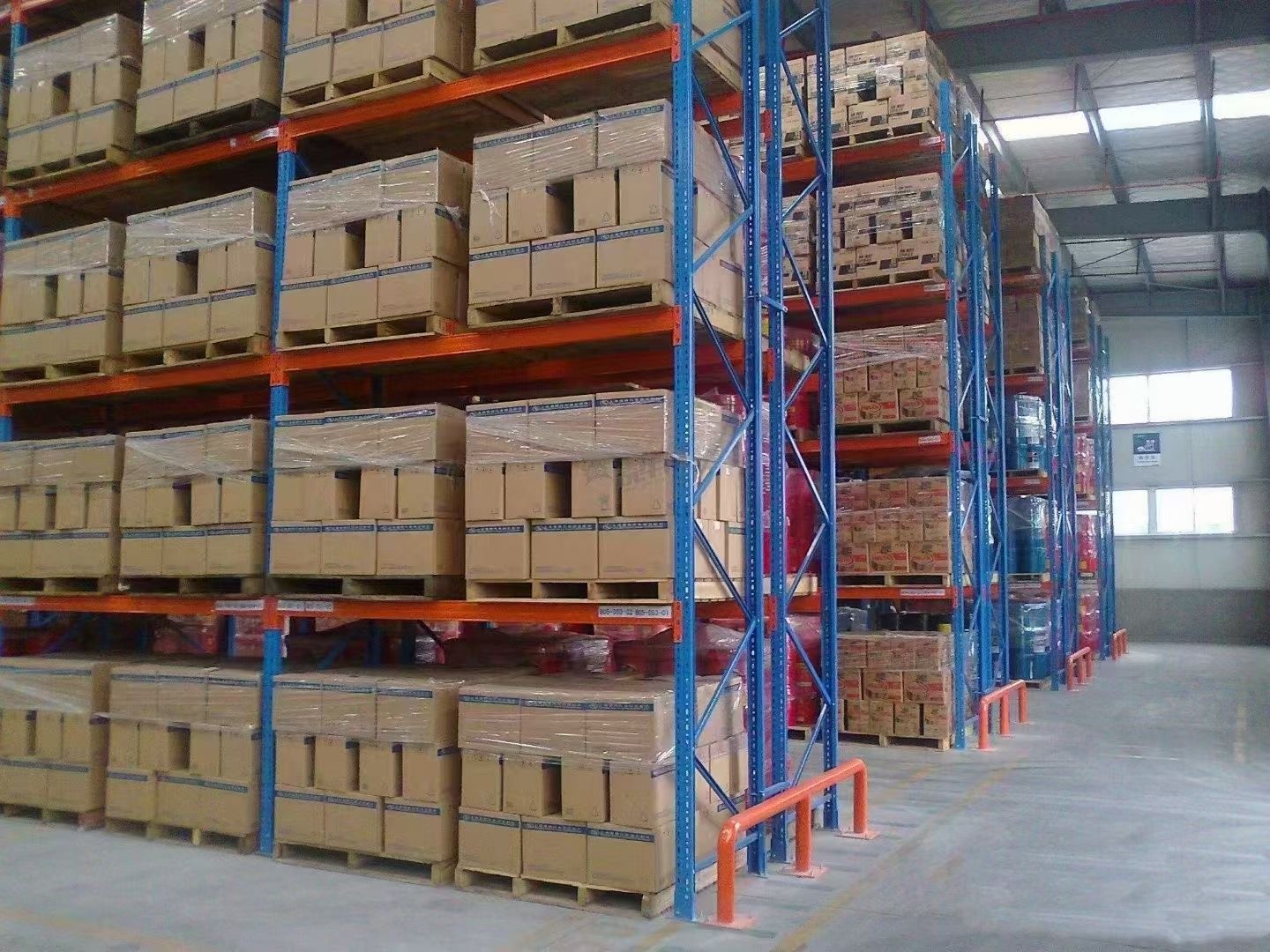 Warehouse 2-5 Levels Steel Pallet Rack With Corrosion Protection And Removable Wire Mesh Decking Steel Shelf Tray