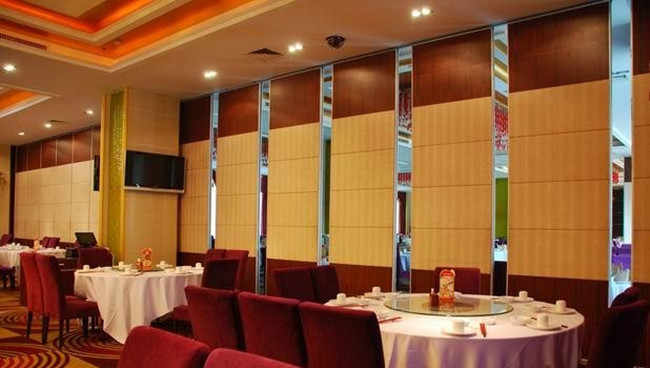 Collapsible Office Wooden Sliding Partition Walls Materials Aluminum Frame
