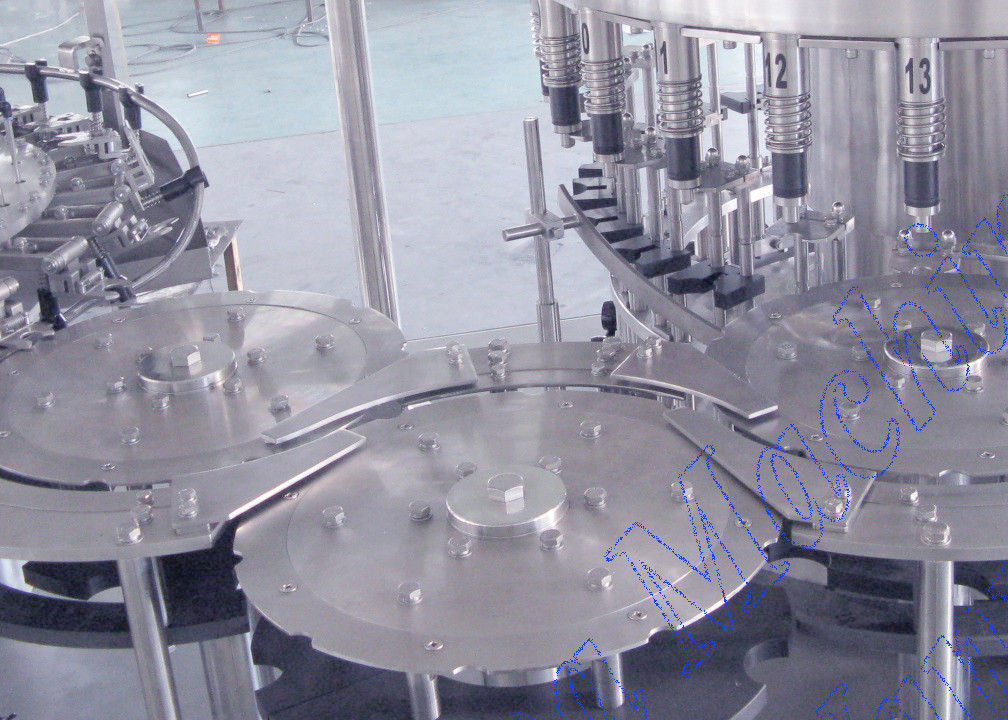Plastic Bottle Automatic Pure Water Filling Machine , 3 Kw ABB Motor Driving 10000 B/H