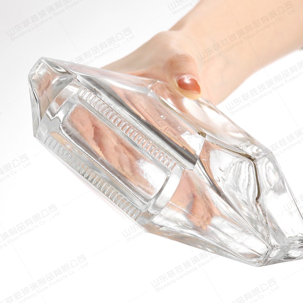 Custom Size Accepted 750ml Glass Wine Bottle with Whisky and Champagne Glass Stopper