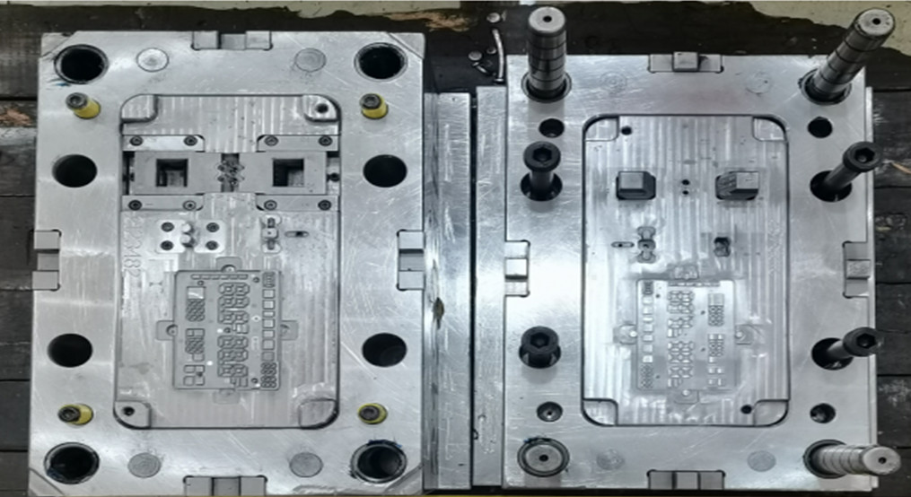 Mold Plastic injection mold small plastic mold Custom plastic mold
