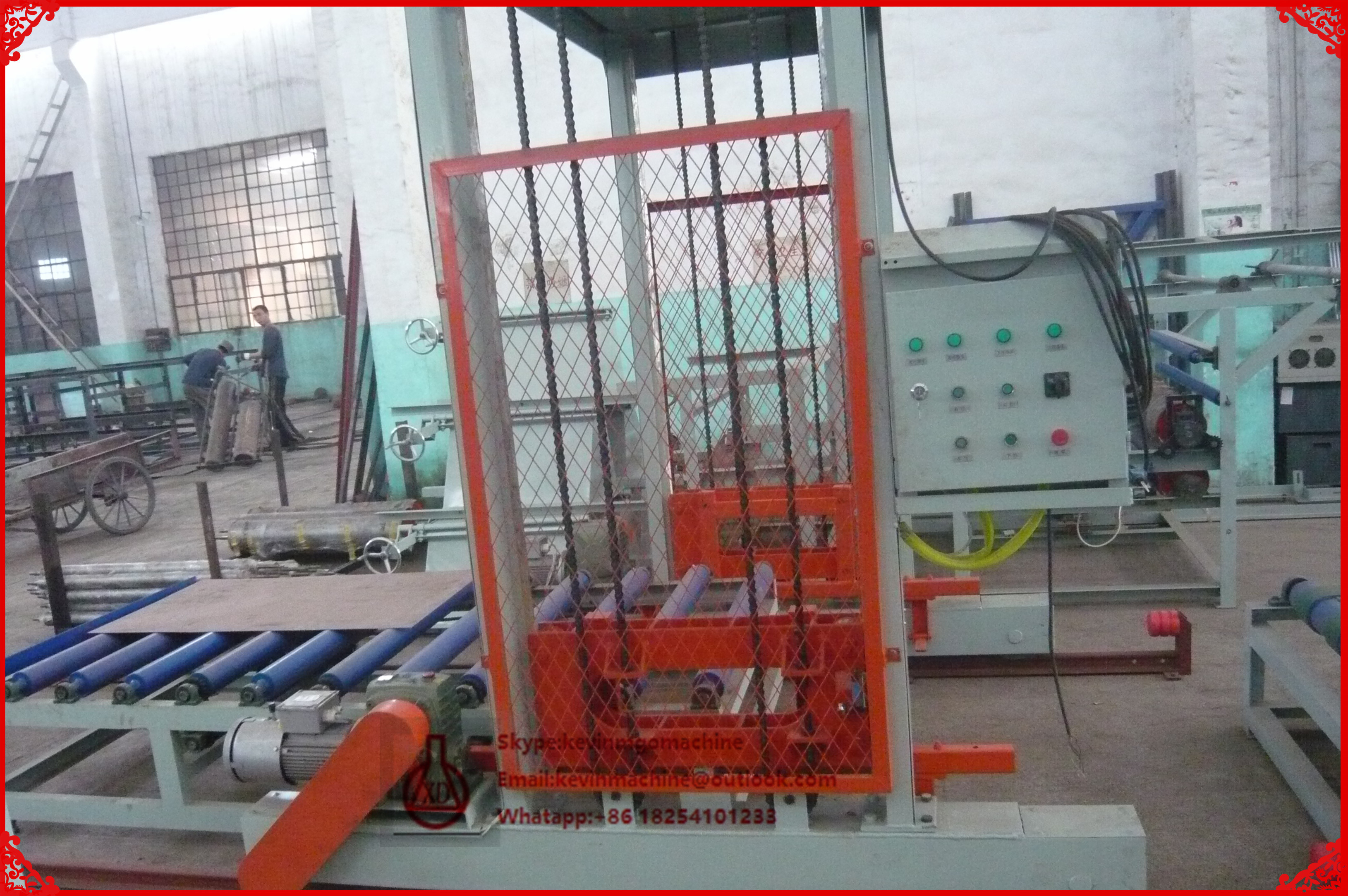 Automatic Vacuum Forming Machine with Glue Spreading Overlaying Drying Process