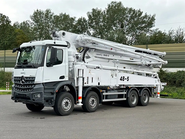 Concrete Boom Pump Trucks Sany Concrete Pump 33m 38m 42m Provided Concrete Pump