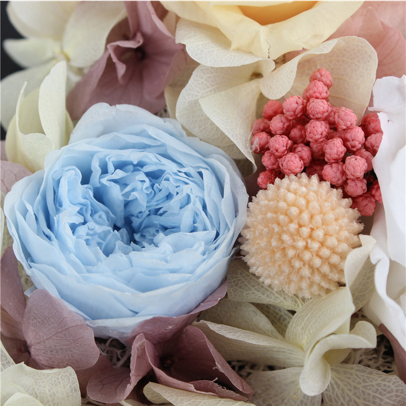 Colorful Dried Flower Photo Frame Eco Friendly Great For Christmas Decoration