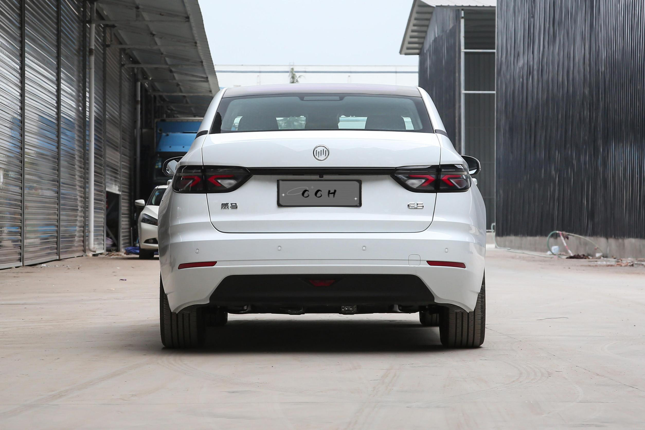 218 Horsepower Self Charging Hybrid Cars Weima E5 Medium SUV