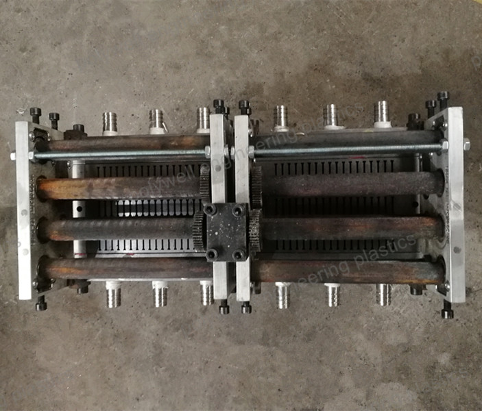 Customized Extrusion Mold For Extruder Machine, Plastic Moulding Dies