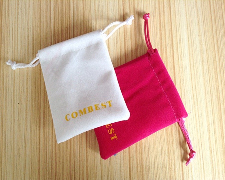 Embossed Logo Jewelry Drawstring Eco Friendly Velvet Gift Pouches