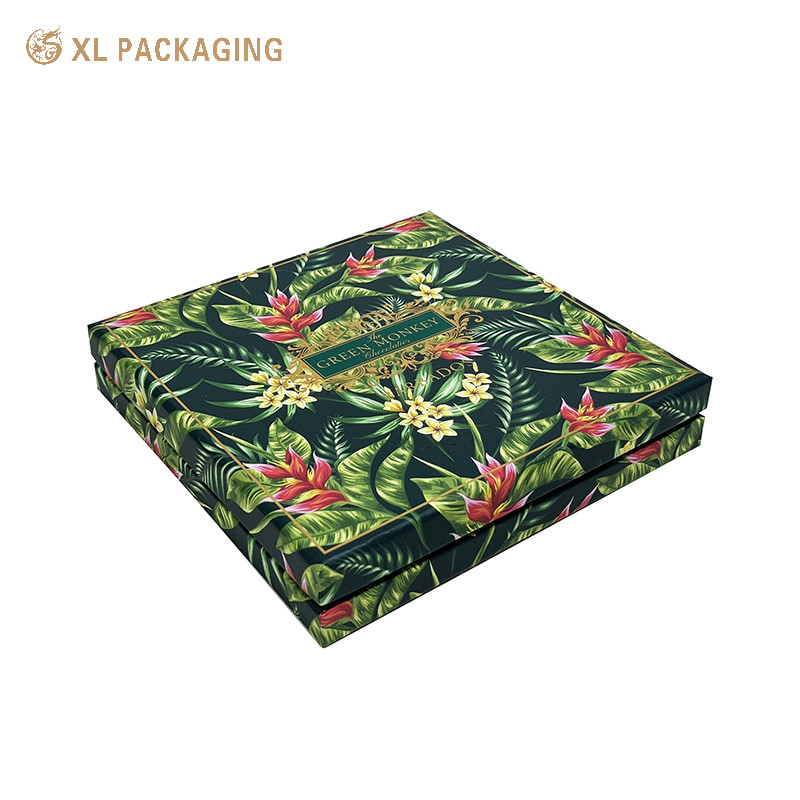 Green Tray And Lid Paper Gift Box With Insert , Recyclable Rigid Boxes With Gold Foil Embossing Matt Lamination Glossy For Food