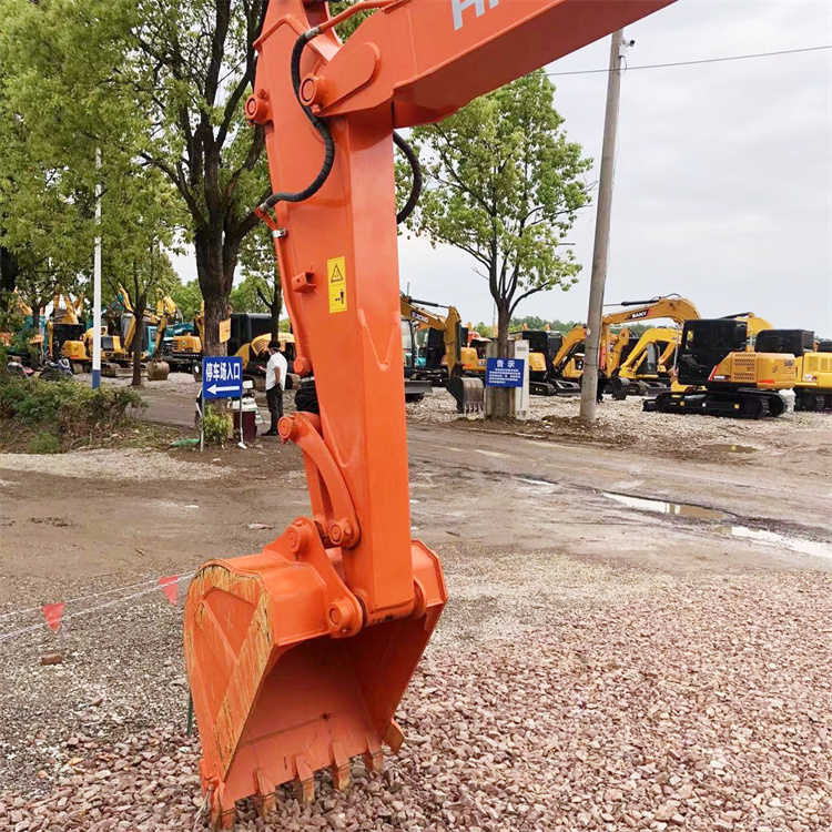40.5 KW Hitachi Zaxis 70 7 Ton Mini Excavator in Good Condition from Japan Original