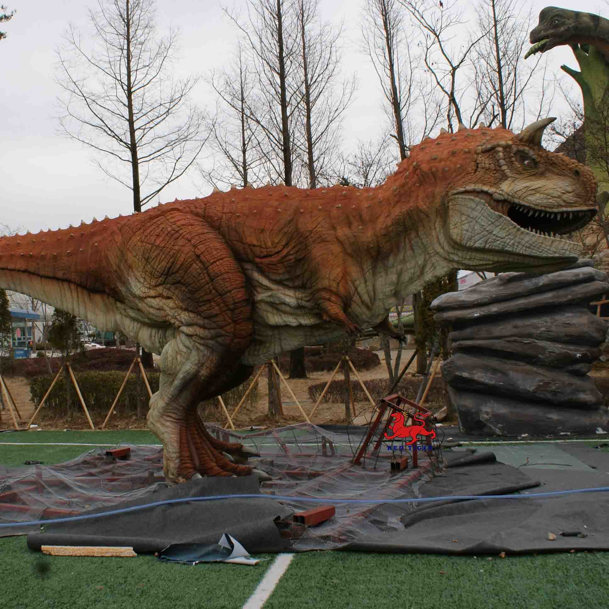 Theme Park Equipment Realistic Animatronic Dinosaur Model Carnotaurus Statue