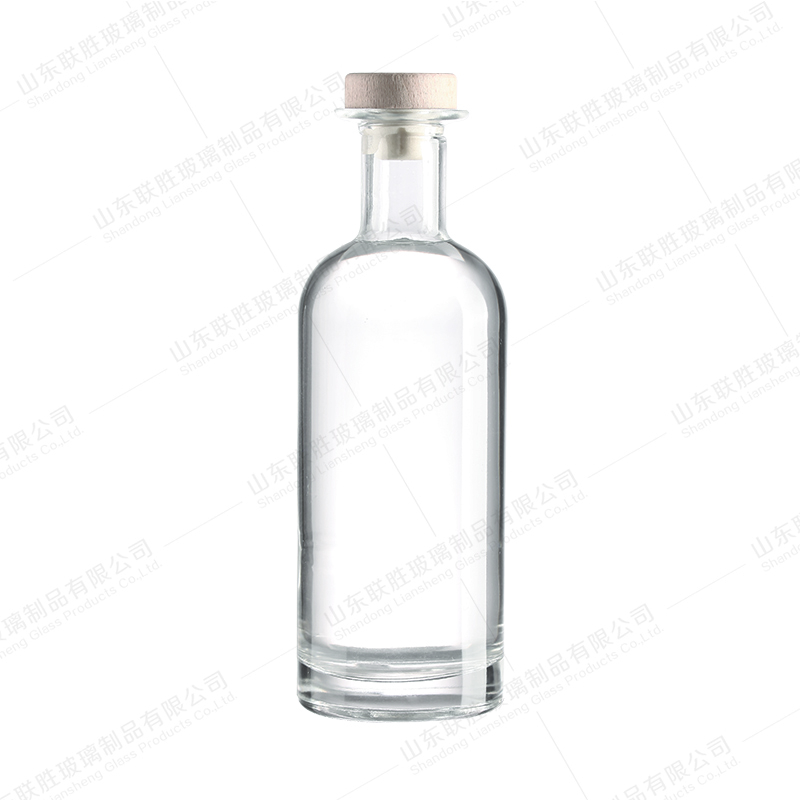Rubber Stopper Sealing Type Custom Logo Clear Glass Bottle for Whiskey Vodka Rum Gin T Tap