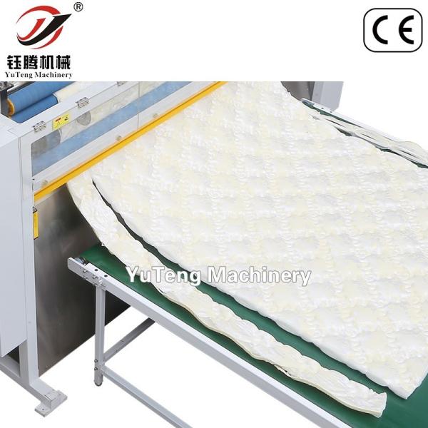 Computerized Panel Cutting Machine with 7" Touch Screen Electric Controls for Length and Width and 3700mm*1100mm*1850mm Dimensions