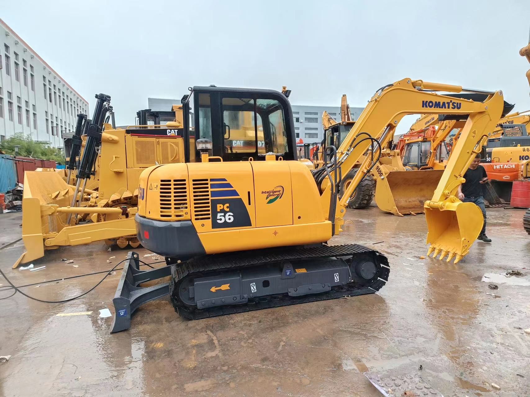 Used Crawler Excavator KOMATSU PC56 original Engine