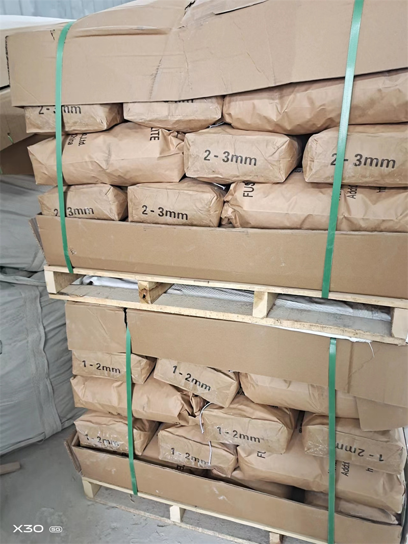 Little CrO Content Zircon Mullite Grains and Fine Powders for Stopper Construction