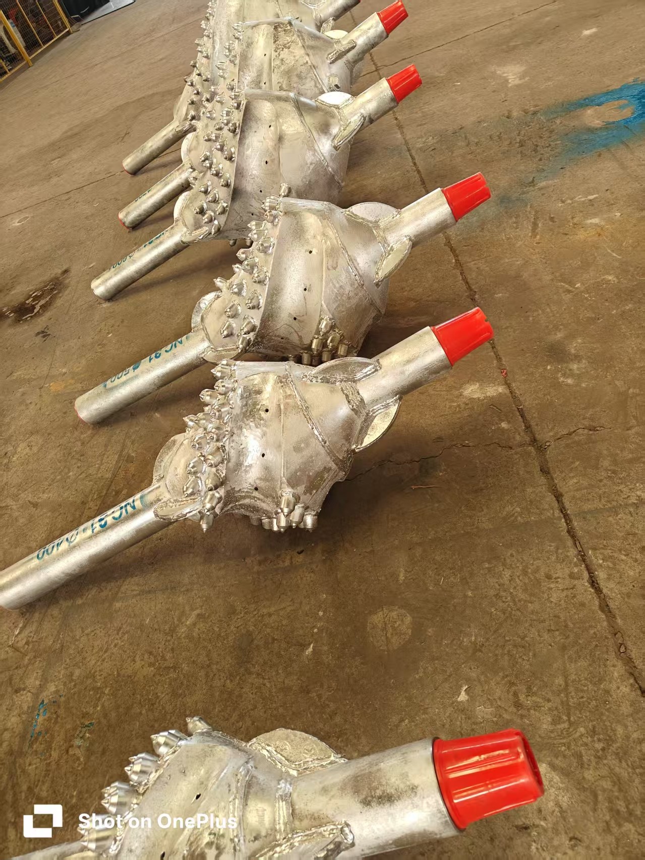 back reamer, extrusion back reamer, tunnel back reamer, pilot guide bit, guide plate, puller, transfer case, connect