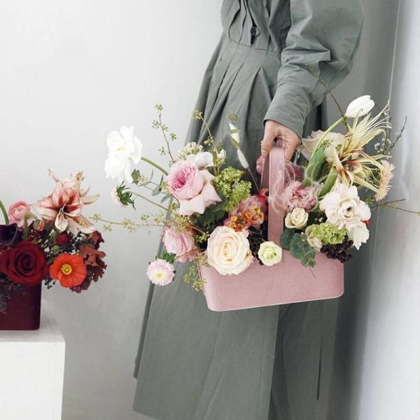 Rectangular Portable Artificial Fresh Rose Round Hat Handle Flower Boxes with Own Logo