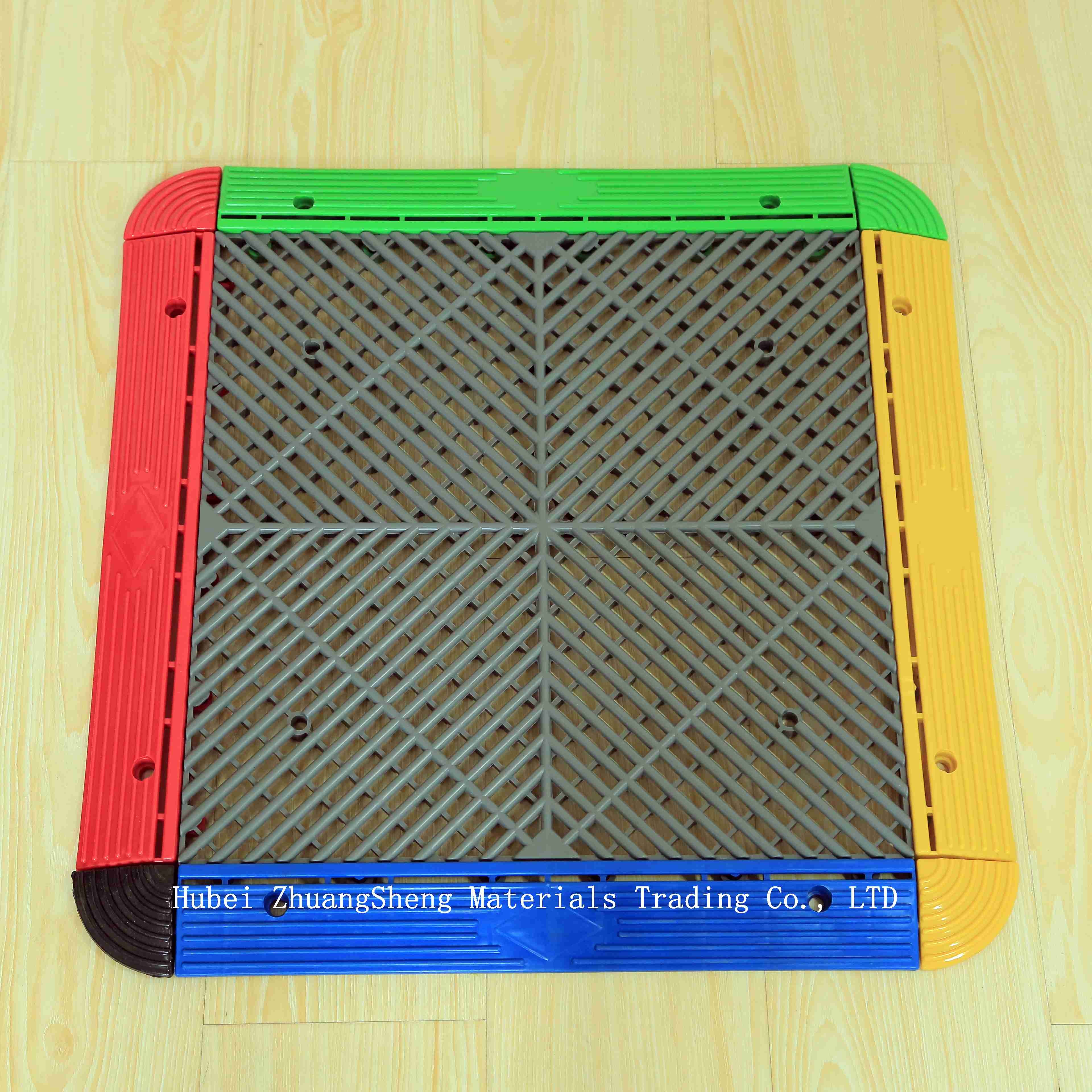 1.8mm Plastic Permeable Floor / Car Wash Grille Floor / Corrugated Plastic Floor Protection Sheets Board