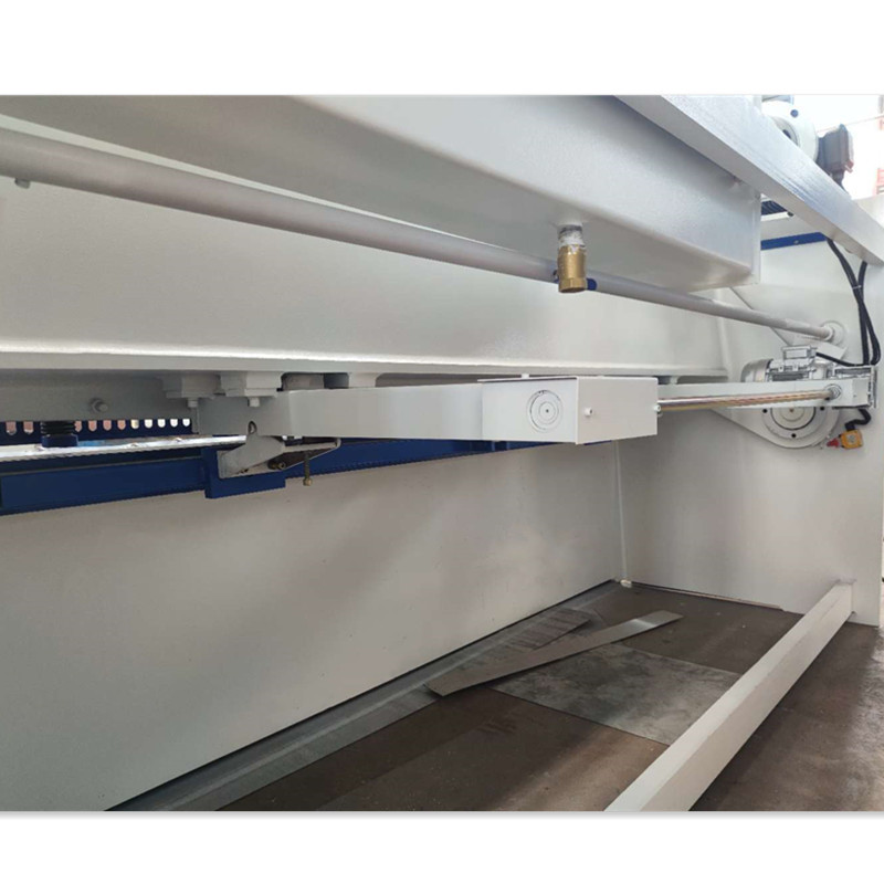 7.5kw Automatic Hydraulic Swing Shearing Machine QC12K-6*2500 For Sheet Metal
