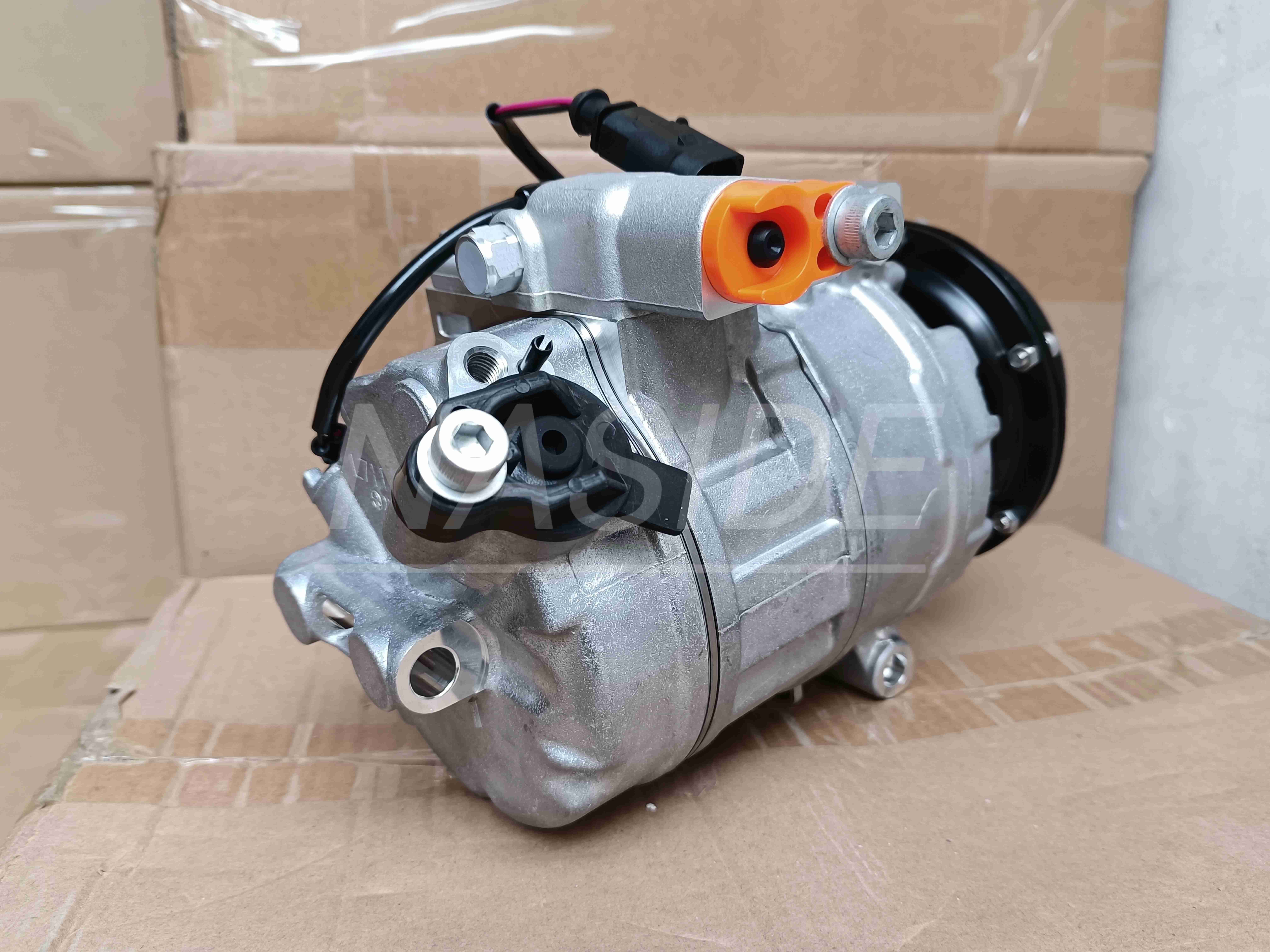 Auto AC Conditioning Compressor For VW T5 7H0820805B Touareg Phaeton Multivan Transporter 7SEU16C 7SEU17C