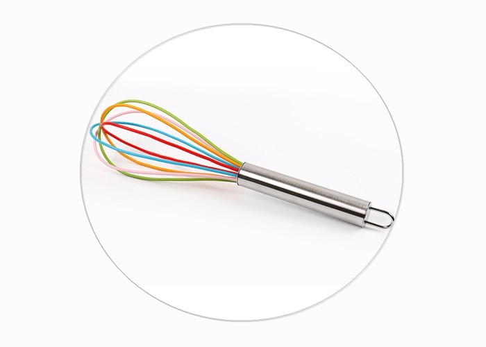 Kitchen Utensil Silicone Egg Beater , Customized Silicone Hand Whisk For Cake