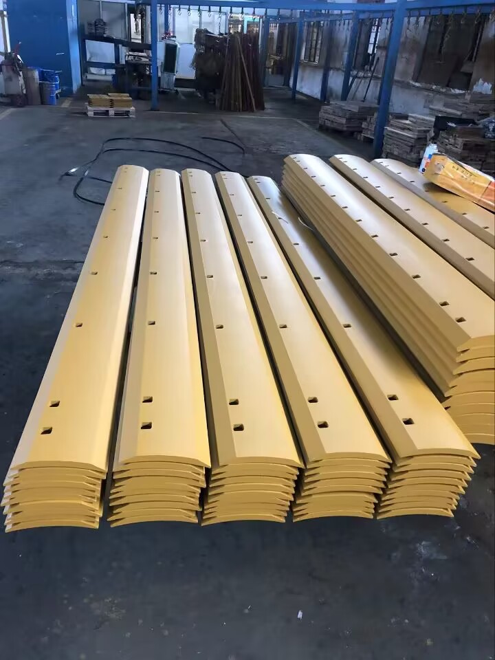 Yellow Cutting Edge End Bit 144-70-11260 Designed for Komatsu D60 D65A D65E Bulldozer