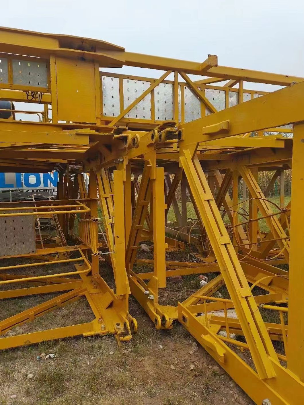21 Xg 60 Meter Tower Crane Friendly Price