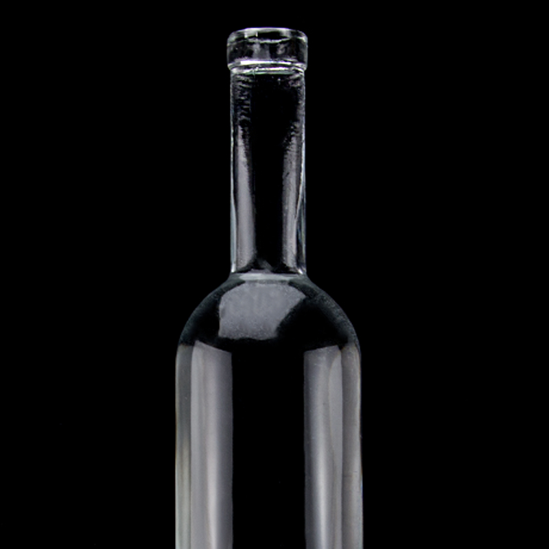Exquisite Design Vodka Liquor Glass Bottle 750ml Clear Glass Bottle with Screw Cap