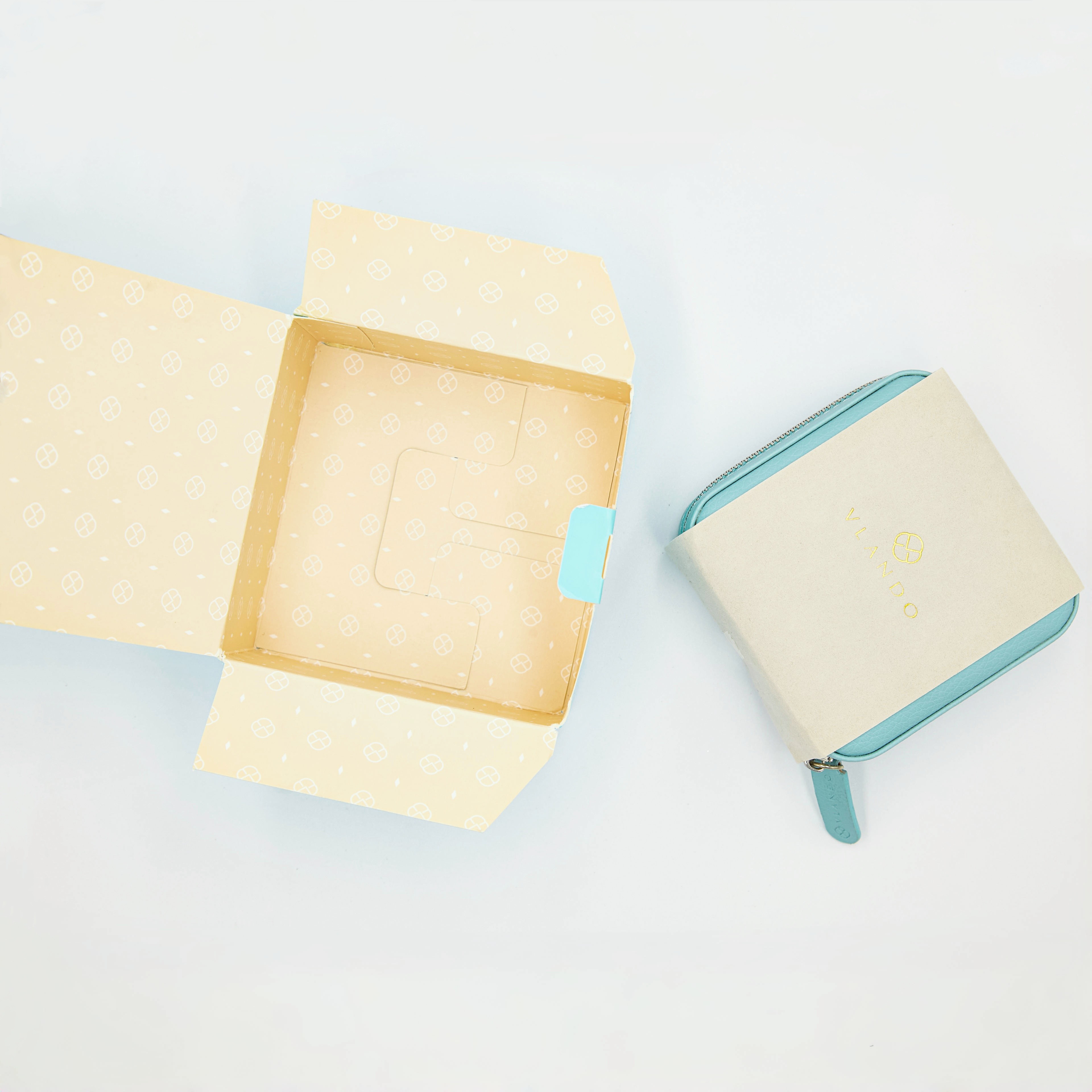 Gold Stamping Logo Custom Packaging Boxes Blue Exquisite Face Cream Cosmetic Box Packaging