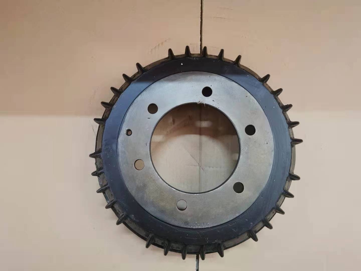 4BE1 4BE2 NKR Brake Drum 5423150372 Single Tire Rear Wheel Six Bolt Holes Lining Width 55mm