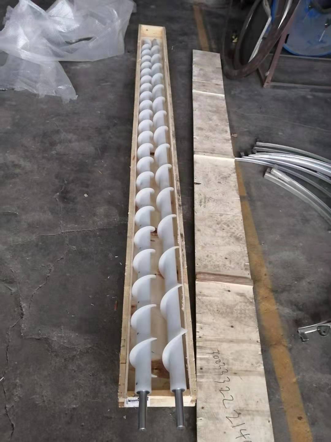 Customized Standard/ Vertical / Inclined / leveling Plastic PP screw conveyors For Conveying Rice