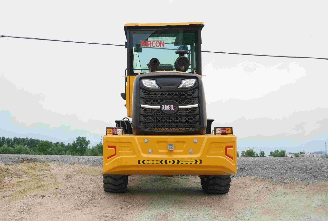Quality Front End Wheel Loader Machine 1800 Kg Operating Load for sale