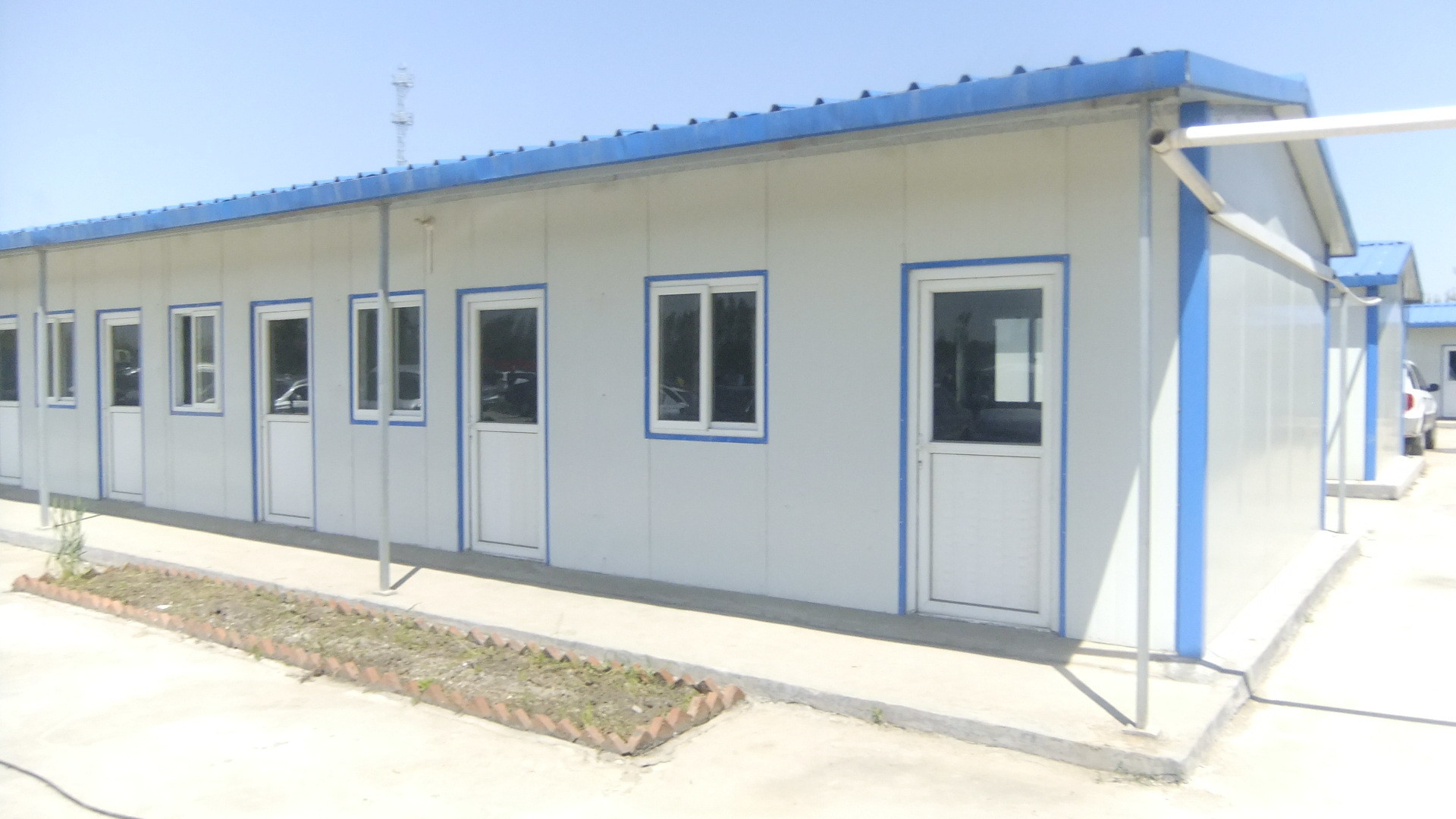 Quality 6m 12m Modular Modern Container House Quick Installation Expanding Container House for sale