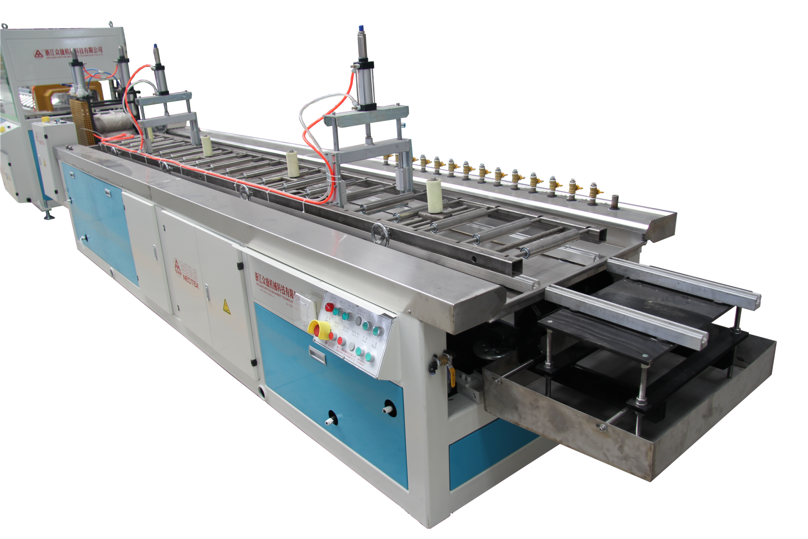 100kW Co-rotating Conical Twin-Screw WPC Extrusion Line for Customer Requirements