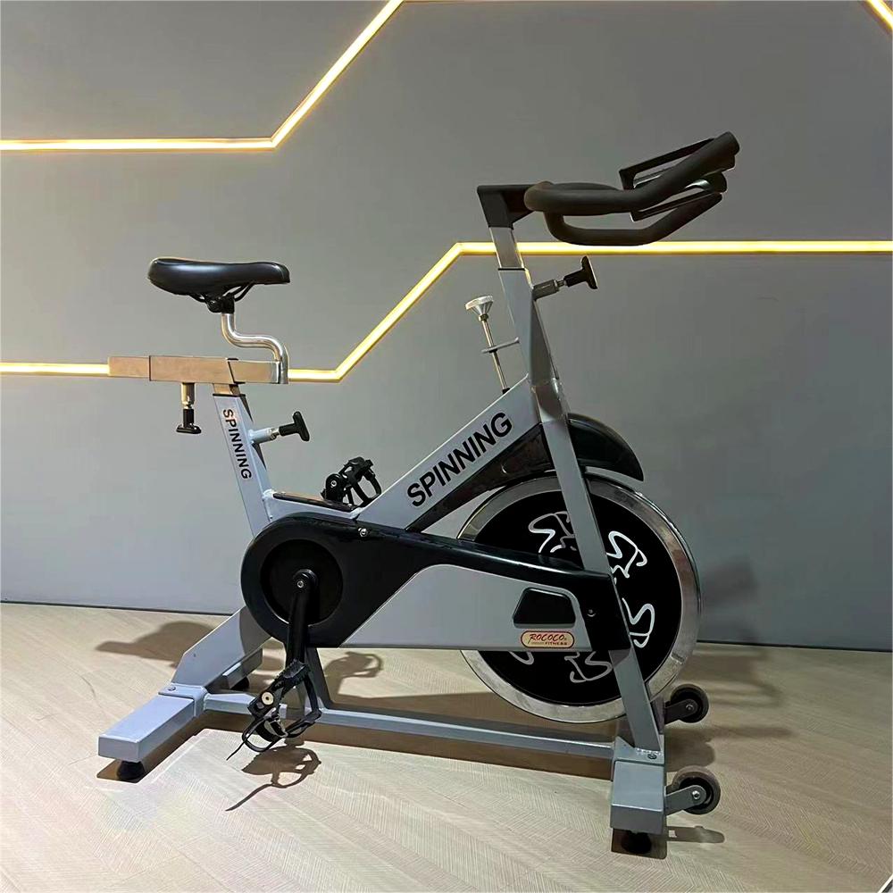 Body Build Commercial Spinning Bike Gym Equipment Smart 18kg Flywheel