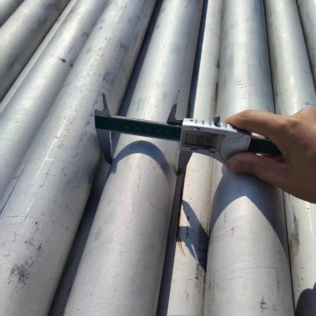 Versatile Stainless Steel Tubing for Various Industries - Custom Sizes in 6m Length