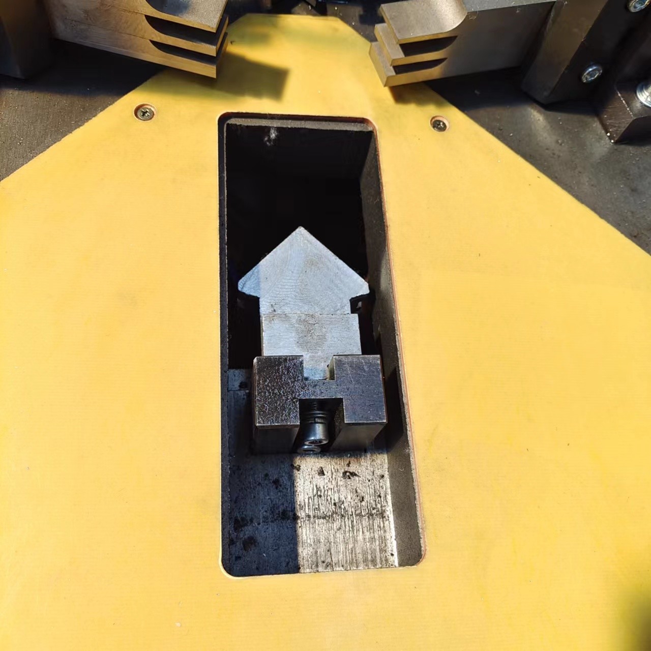 Rotary Aluminium Window Crimper Window Crimping Machine