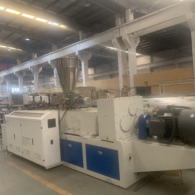 150kg/H Twin Screw Upvc WPC Profile Extrusion Line eco friendly