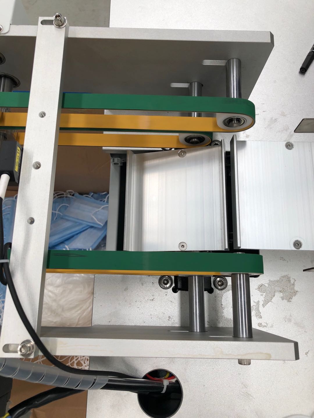 Fully Automated Face Mask Manufacturing Line , Non Woven Mask Making Machine High Capacity, earloop welded
