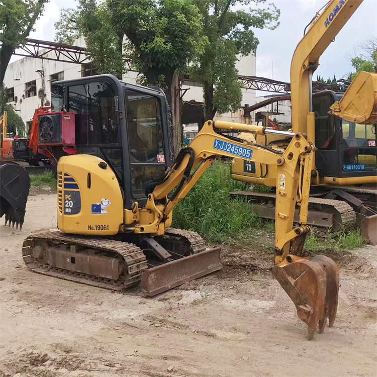Excellent Performance 2 Ton Used Komatsu PC20MR Excavator 75 KW Japan Mini Excavator