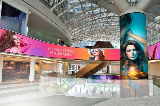 Indoor Outdoor Soft LED Flexible Display Module P4 with Advertising Effect Configuration 1R1G1B